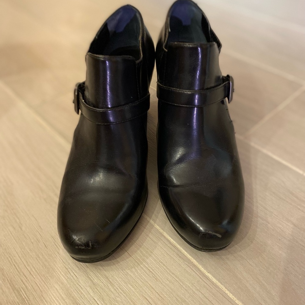 Chic Black Leather Ankle Boots